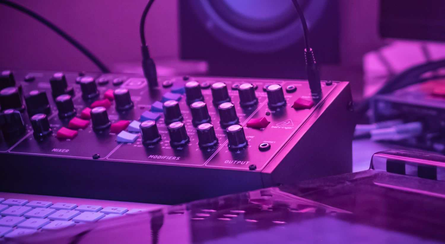 Key Legal Tips for Electronic Music Artists in 2024 Studio Legal